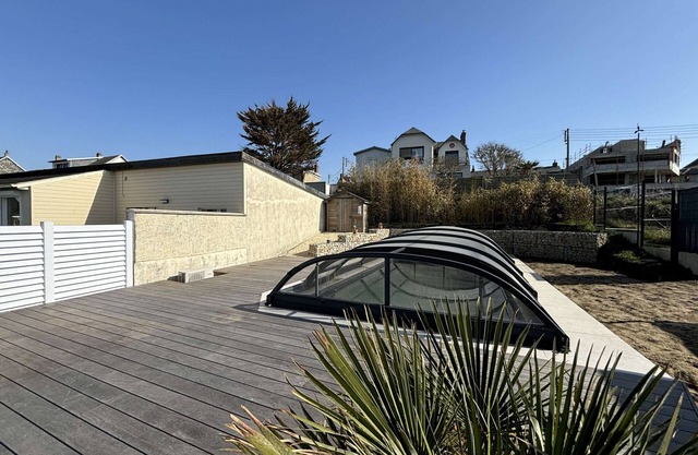 Villa a 150m de la playa con piscina y WiFi gratis