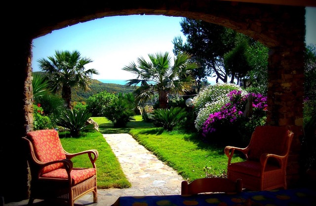 Villa 3 minutos del mar. Jardín privado y vista panorámica - relax&privacy