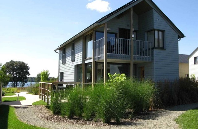 Villa 4 étoiles - efccie