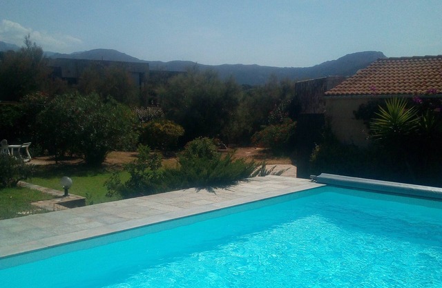 Villa 4 dormitorios - 8 personas - piscina - excepcional vista al mar y montaña