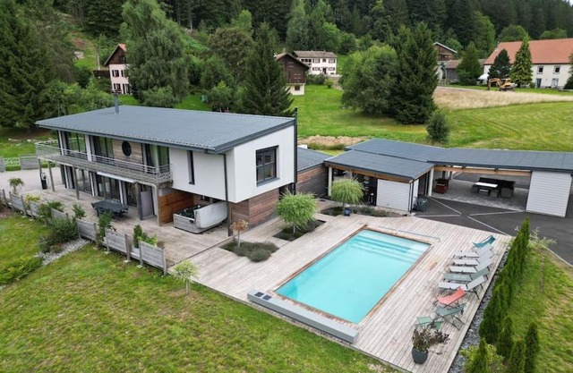 Villa 4 Saisons, avec piscine chauffée et jacuzzi