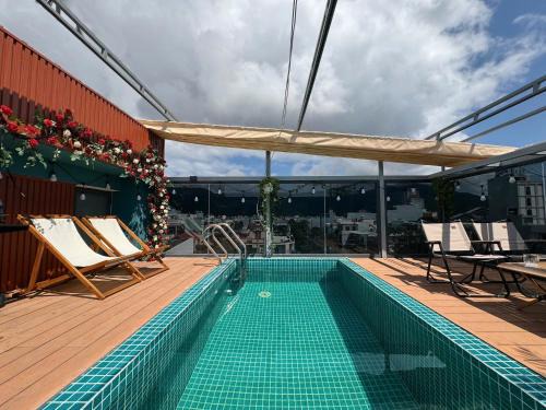 VILLA 4BR DA NANG pool