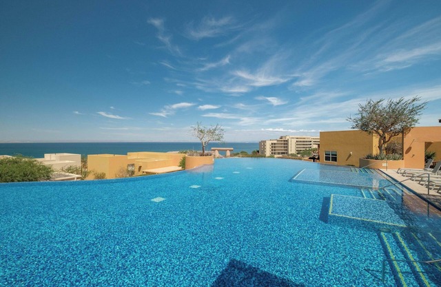 Villa 4BR Ocean View & Terrace at Colinas