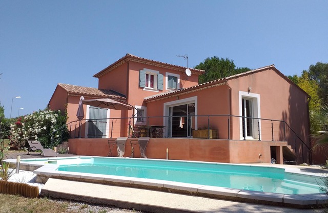 Villa 6 persons with private pool near Sommières