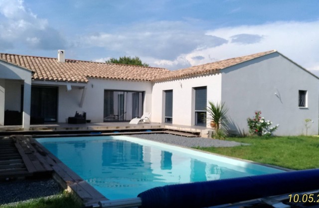villa 8 personas con piscina