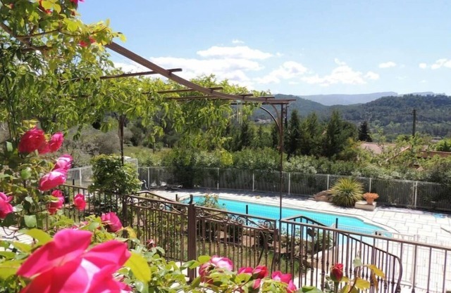 Villa 8 Personnes Très Calme Proche Mer et Aix en Provence