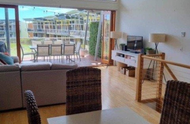 Villa 92 South Shores Resort - Executive style with lagoon view!