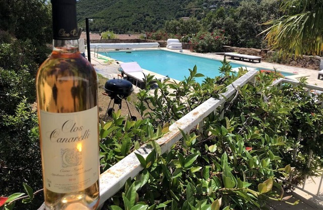 Villa Acqua Luce con vistas al mar piscina en Tarco