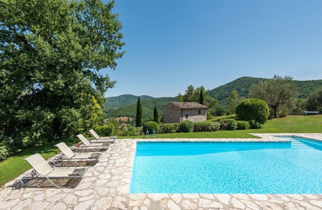 Villa Ada is a 5-star Luxury Holiday Villa Available for Weekly Rentals on the Border of Tuscany and Umbria That has Received top Rated Guests Reviews