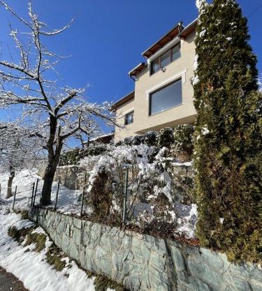 Villa Aja