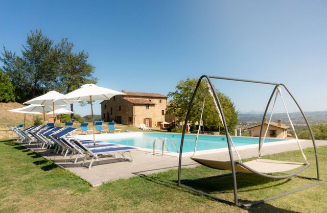 Villa al Confine by MMega