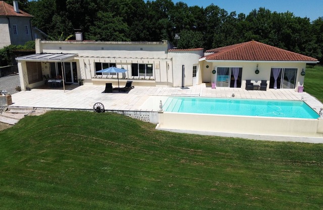 Villa 'Albert' con vistas al lago, Wi-Fi y aire acondicionado