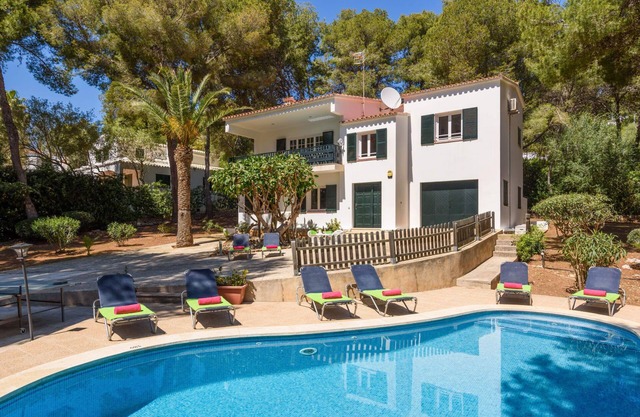 Villa Alessandra by Villa Plus
