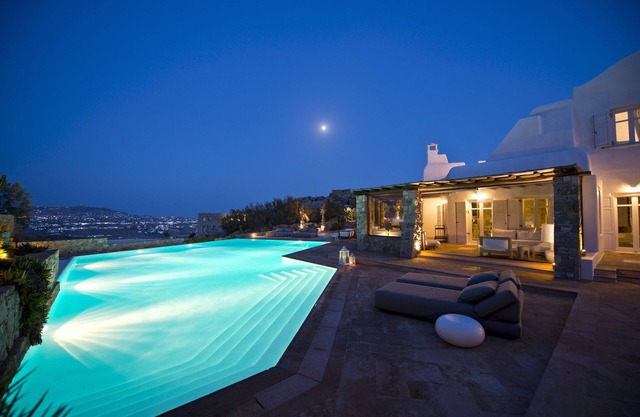 Villa Alessandra - Near Ornos Beach