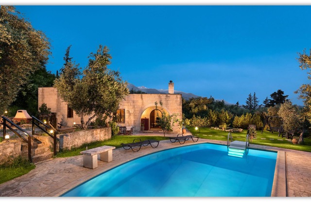 Villa Aloni-Traditional stone Villa with nice view,pool and garden