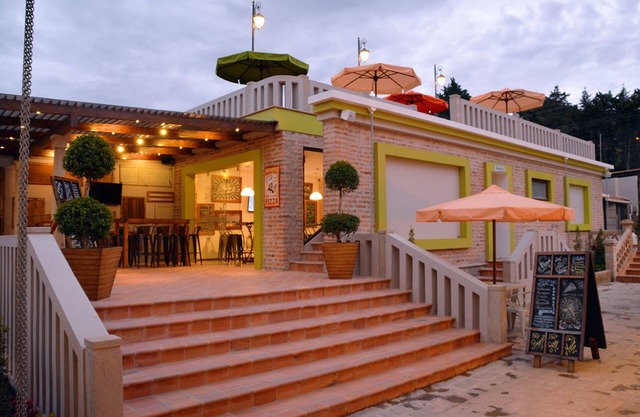 Villa Ana Maria Cuenca