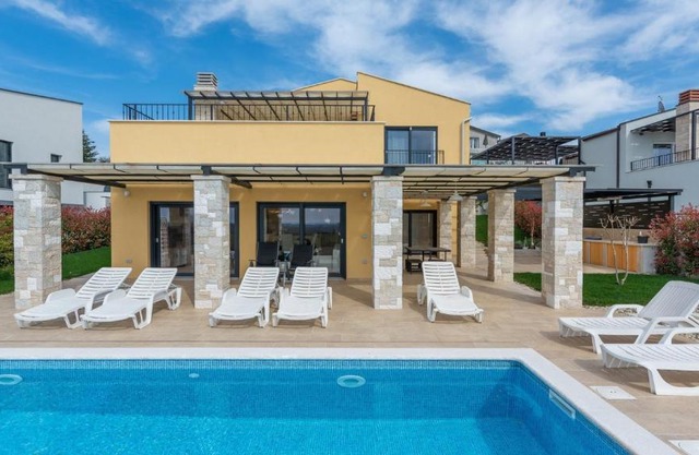 Villa Andreas Matelići with Beautiful Sea View