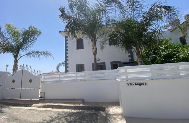 Villa Angel - Exotic Villa 200m From Beach