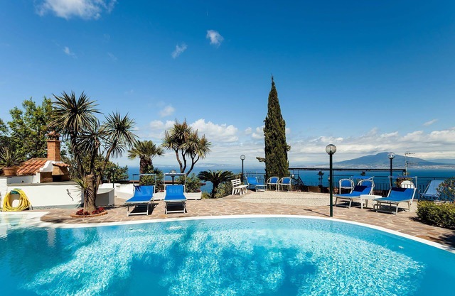 Villa en Sorrento con 5 habitaciones, capacidad 12