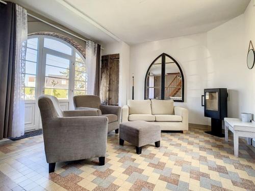 Villa Anglo-Normande à Stella-Plage, Jardin, Proche Mer et Commerces, Idéal Famille, 6 Pers. - FR-1-236-78
