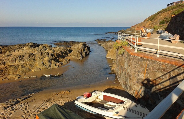 APARTAMENTO EN VILLA CON MAR Y MONTAÑA (tranquilidad)