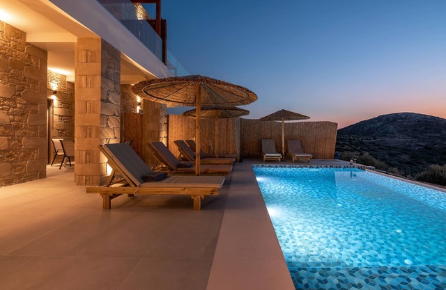 Villa Aphrodite, sea view, pool, brand new, modern