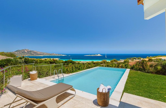 VILLA AQA