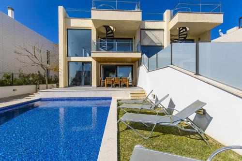 Villa Aqua