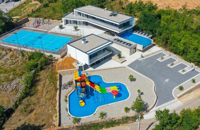VILLA AQUALANDIA for 20 people
