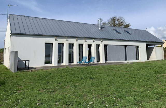 Villa ar Coum - Light on the Aber Benoit