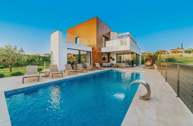 Villa Aria Višnjan in Central Istria for 12 people - pet friendly with wellness & sea view