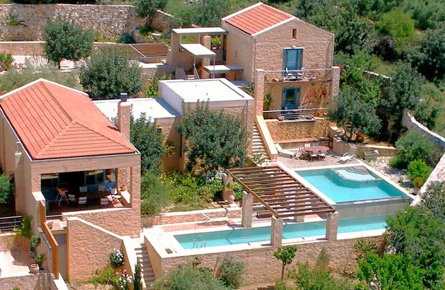 Ariadne - Villa de lujo Apokoron - 2 piscinas privadas