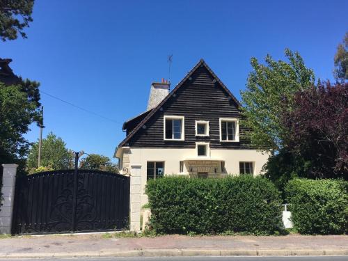 Villa ART - Ver sur Mer