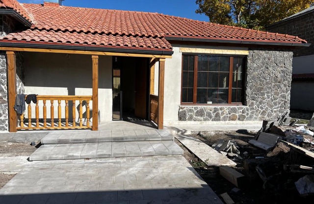 Villa Arzni