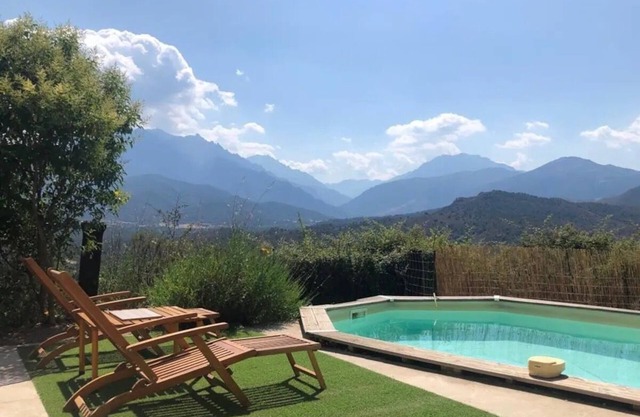 Villa for 6 people, swimming pool, air-conditioned, ideally located, between sea and mountains