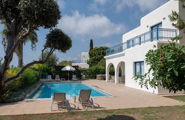 Villa Athina Ena - Three Bedroom Villa, Sleeps 7
