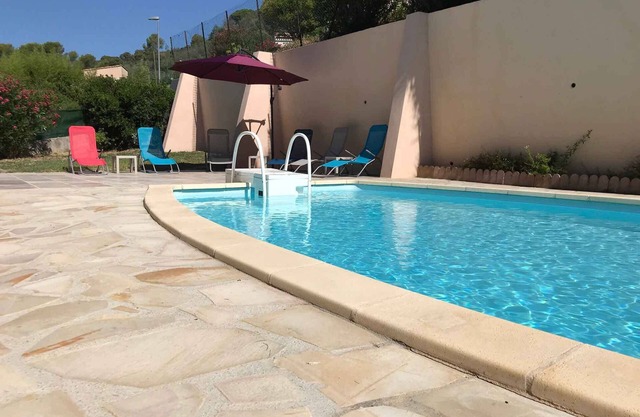 Villa au Calme à 10 Minutes de la mer