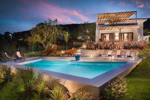 Villa Aura Boutique Escape with Heated Pool near Albena