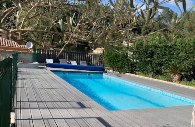 Villa Avec Piscine et Jacuzzi