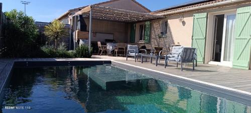 Villa avec piscine - 3 chambres