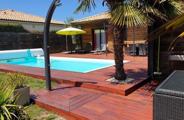 VILLA avec piscine chauffée