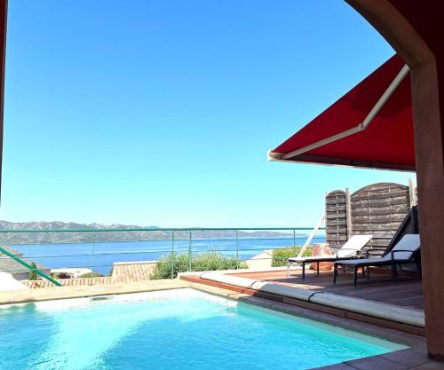Villa avec piscine privative et vue imprenable sur le golf de Saint-Florent à 300 m de la plage