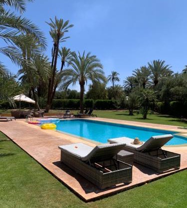 Villa avec piscine privatisée à la palmeraie