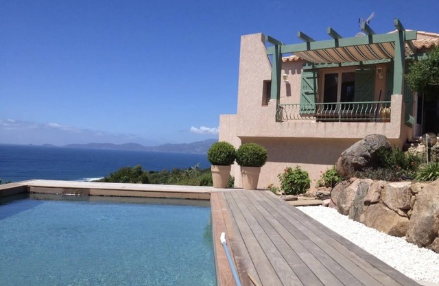 Villa Avec vue mer & Piscine à Portigliolo