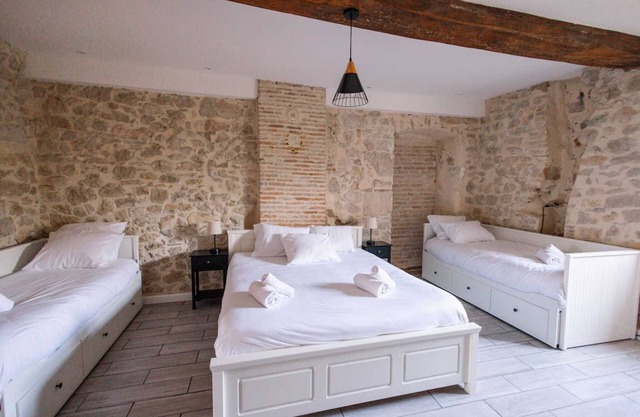 Villa Bacchus at the water's edge