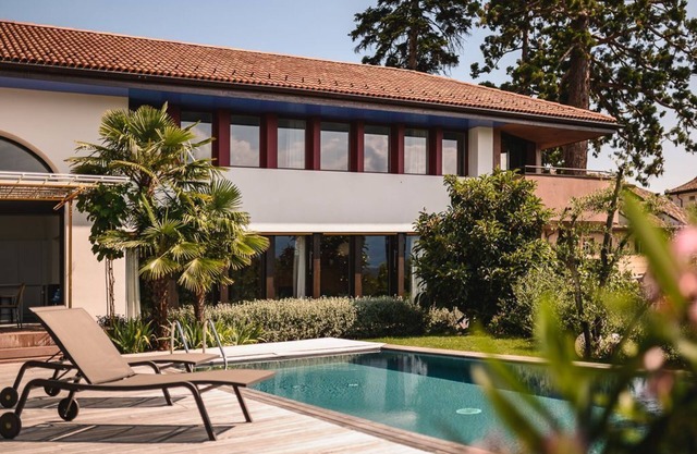 Villa Baronessa ***** Design villa with pool, sauna and large private garden