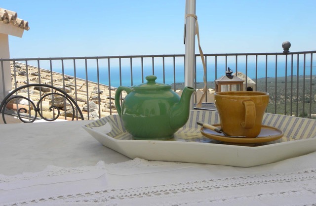 VILLA BASSO - encantador apartamento con terraza privada, ideal para parejas