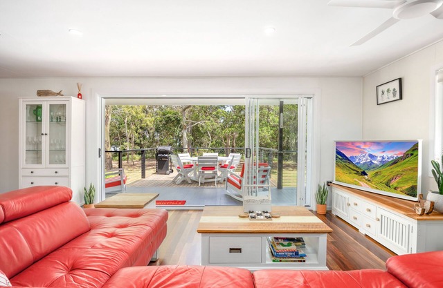 Villa Beachside - On the beach, Air- conditioned and Pet Friendly