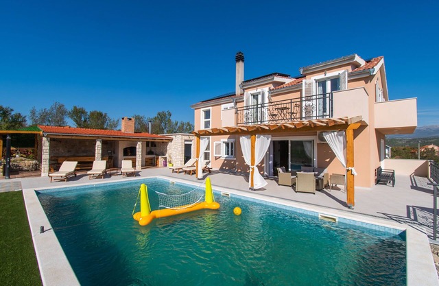 Villa Beautiful countryside (V9201-K1) - Ružić