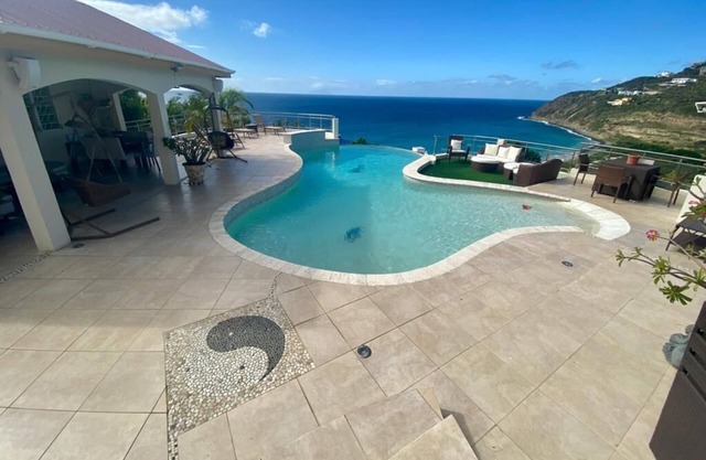 Villa BEL-AIR. LUXURIOUS OCEAN VIEW VILLA. 5 BEDS